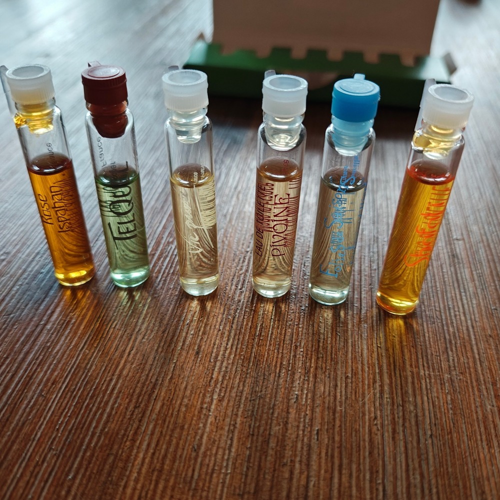 Yves‎ Rocher La Collection Parfumée Fragrance Sample Set With 6 Vials .05 Fl Oz
